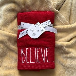 Rae Dunn Hand Towels